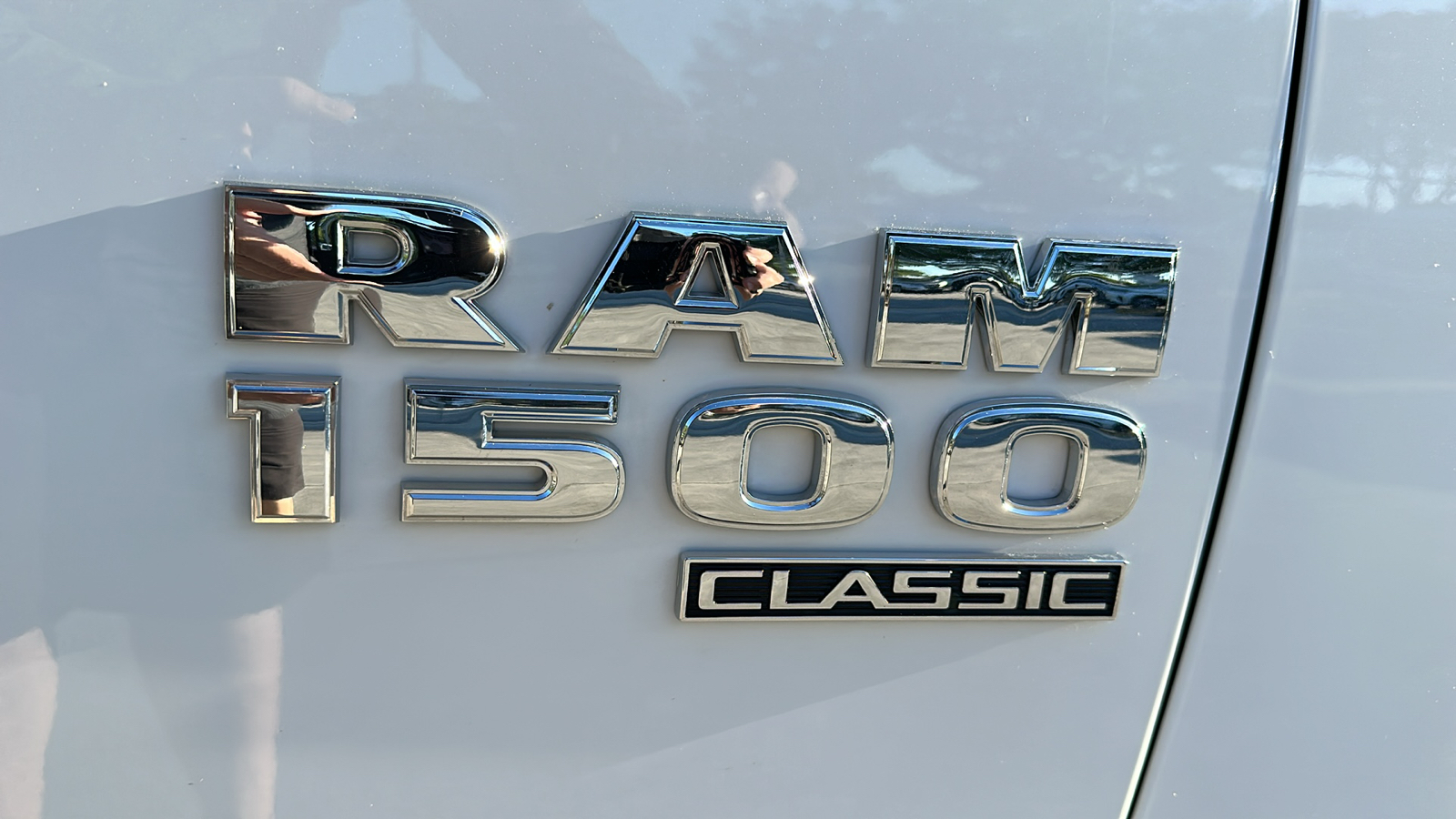 2023 Ram 1500 Classic SLT 10