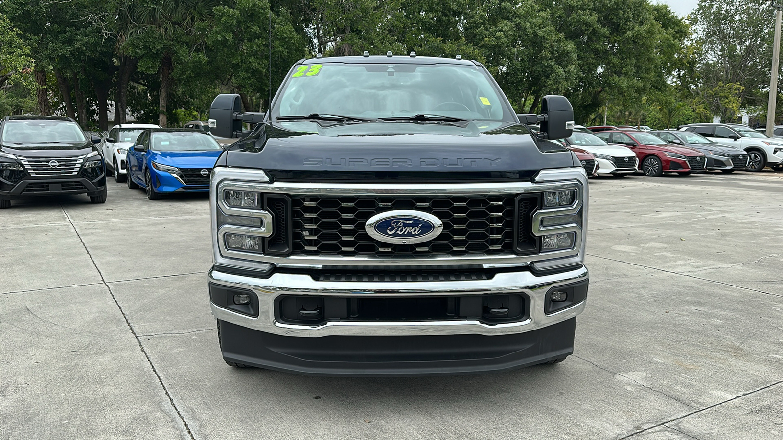 2023 Ford Super Duty F-350 DRW LARIAT 2