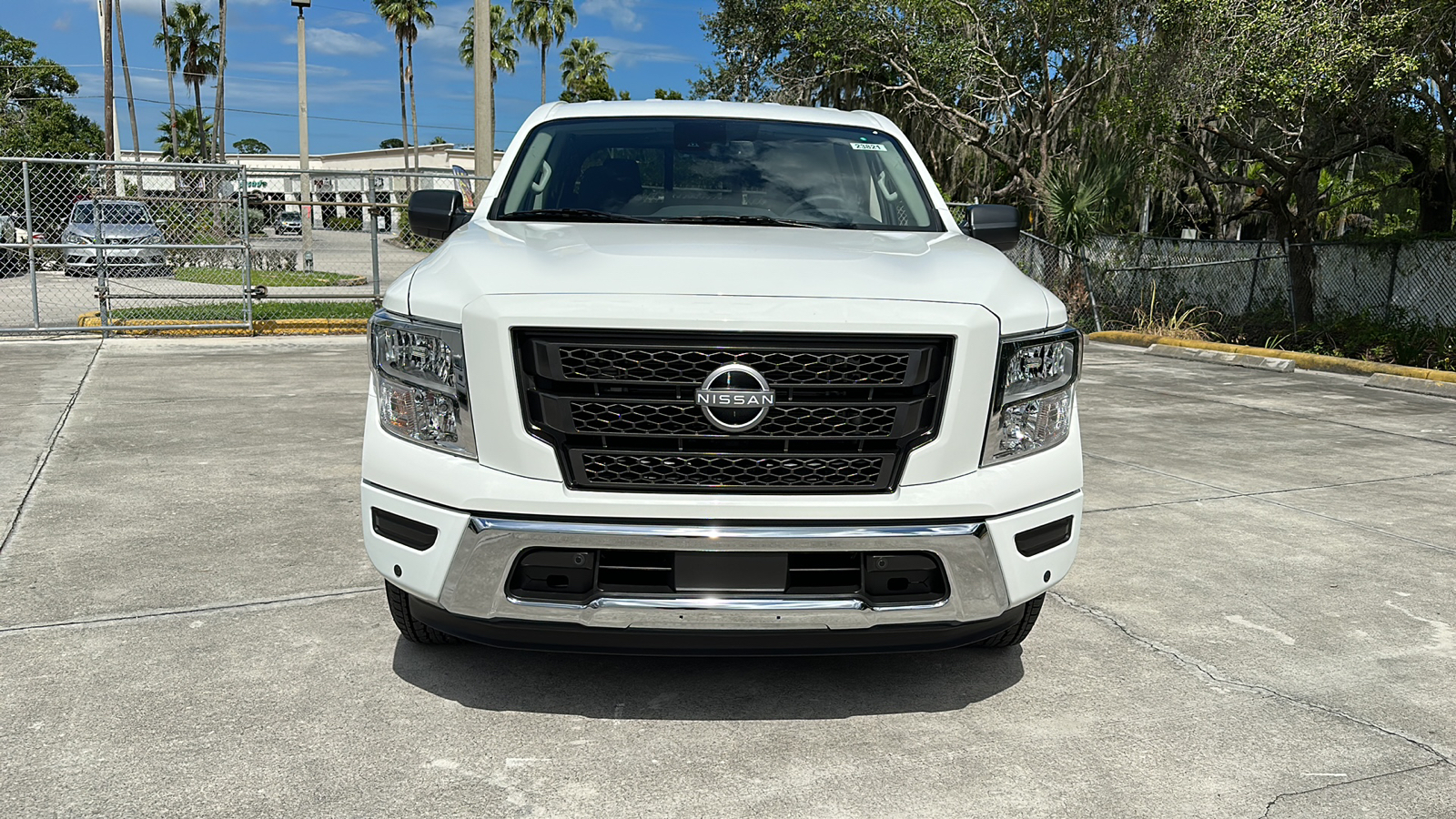 2024 Nissan Titan SV 2