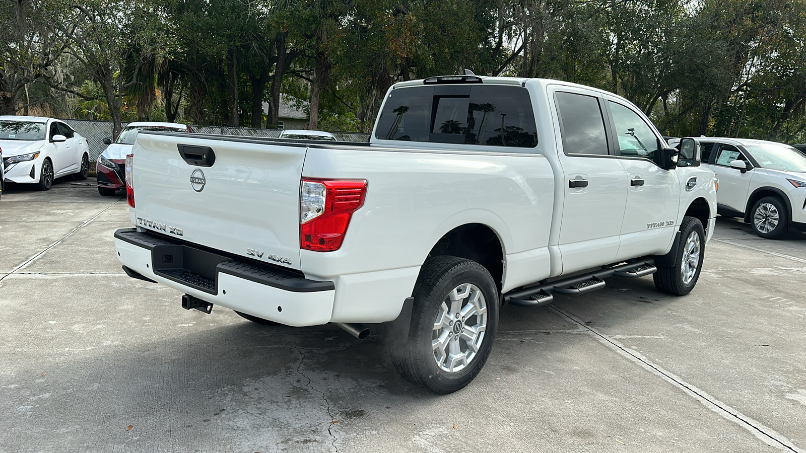 2024 Nissan Titan XD SV 7