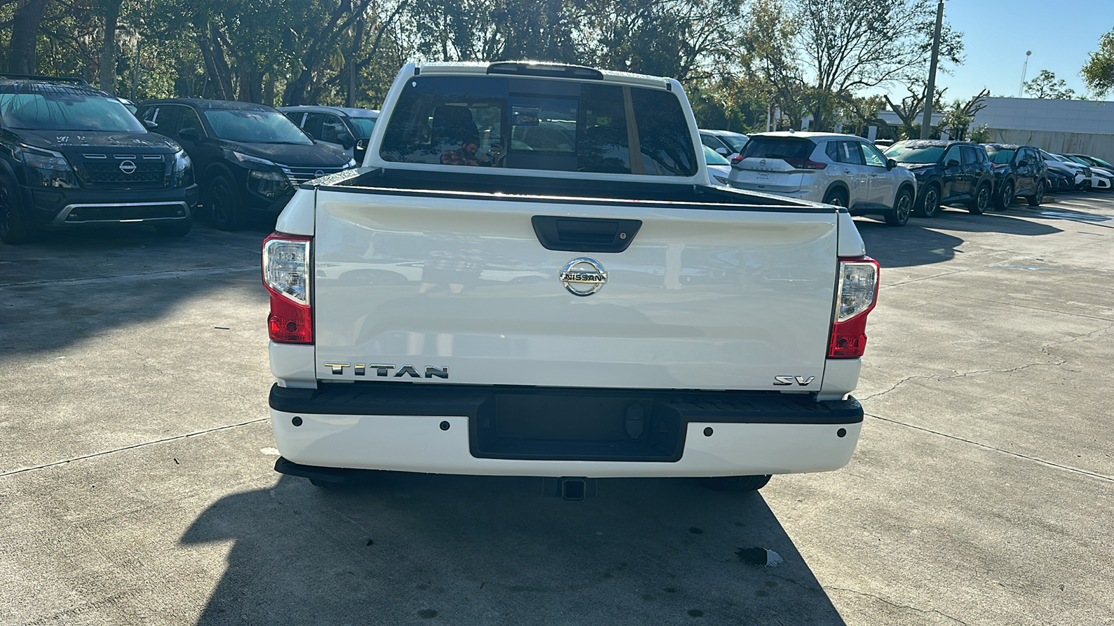 2018 Nissan Titan SV 6