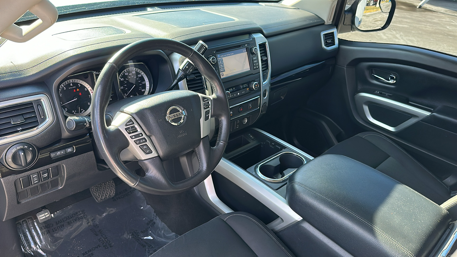 2018 Nissan Titan SV 12