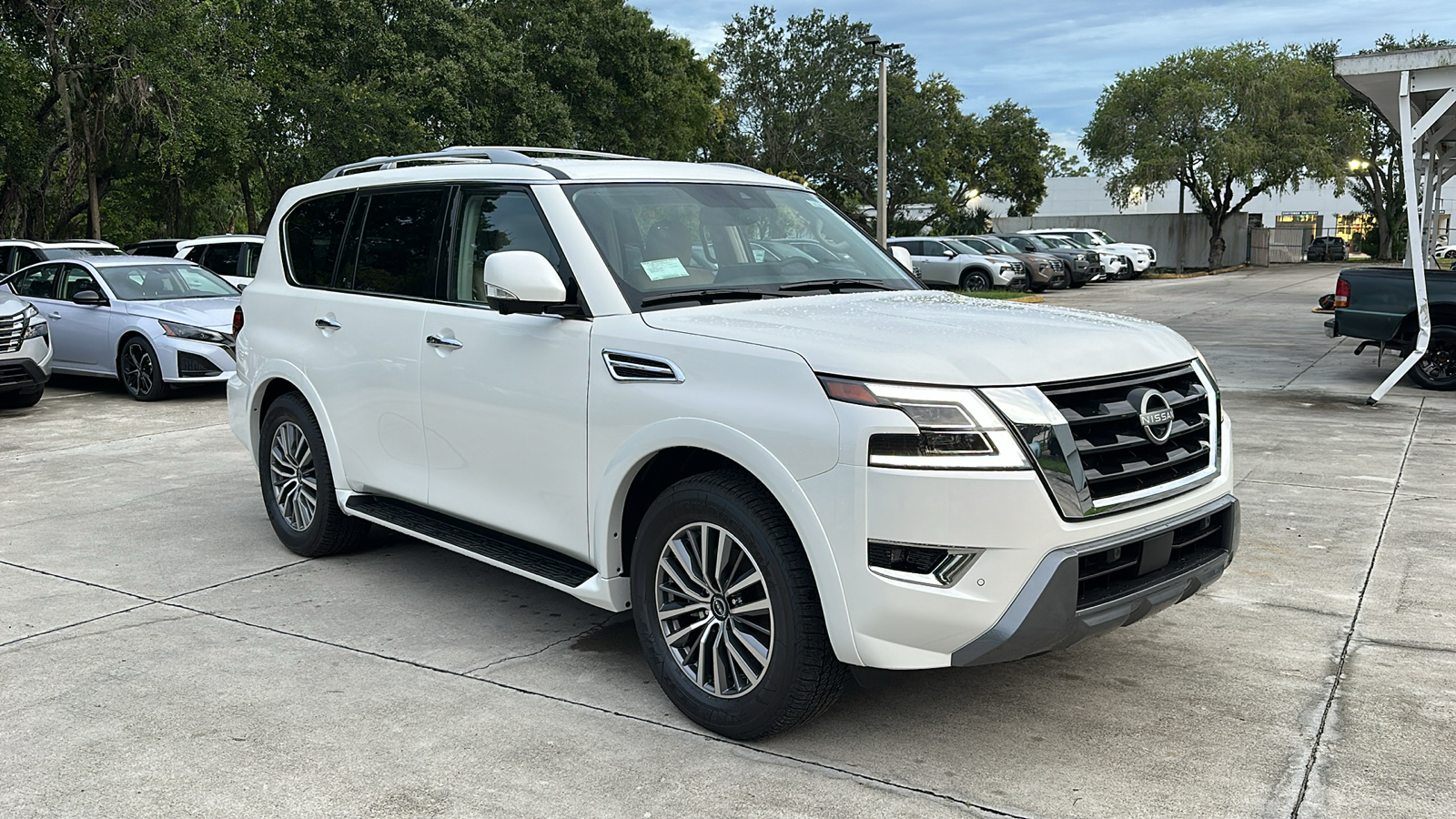 2024 Nissan Armada SL 1