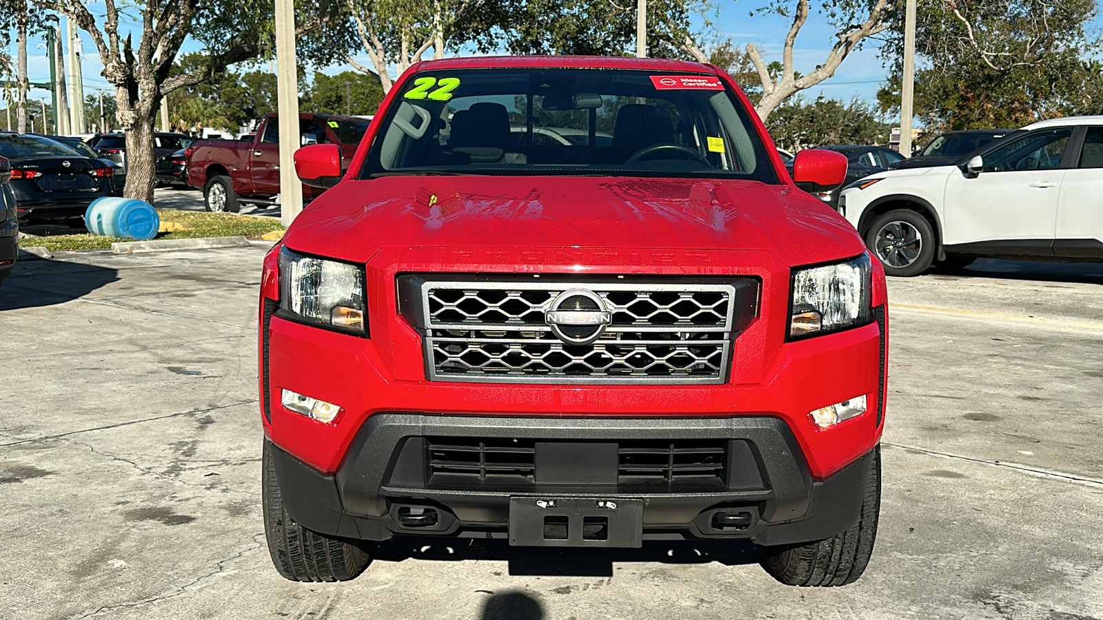 2022 Nissan Frontier SV 2