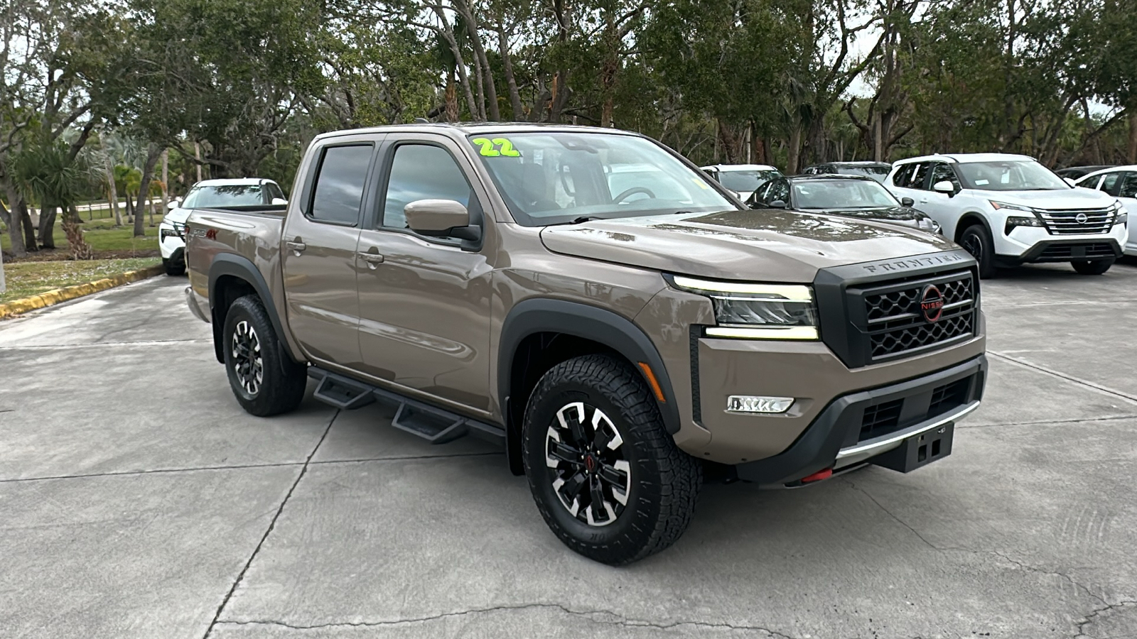 2022 Nissan Frontier PRO-4X 1