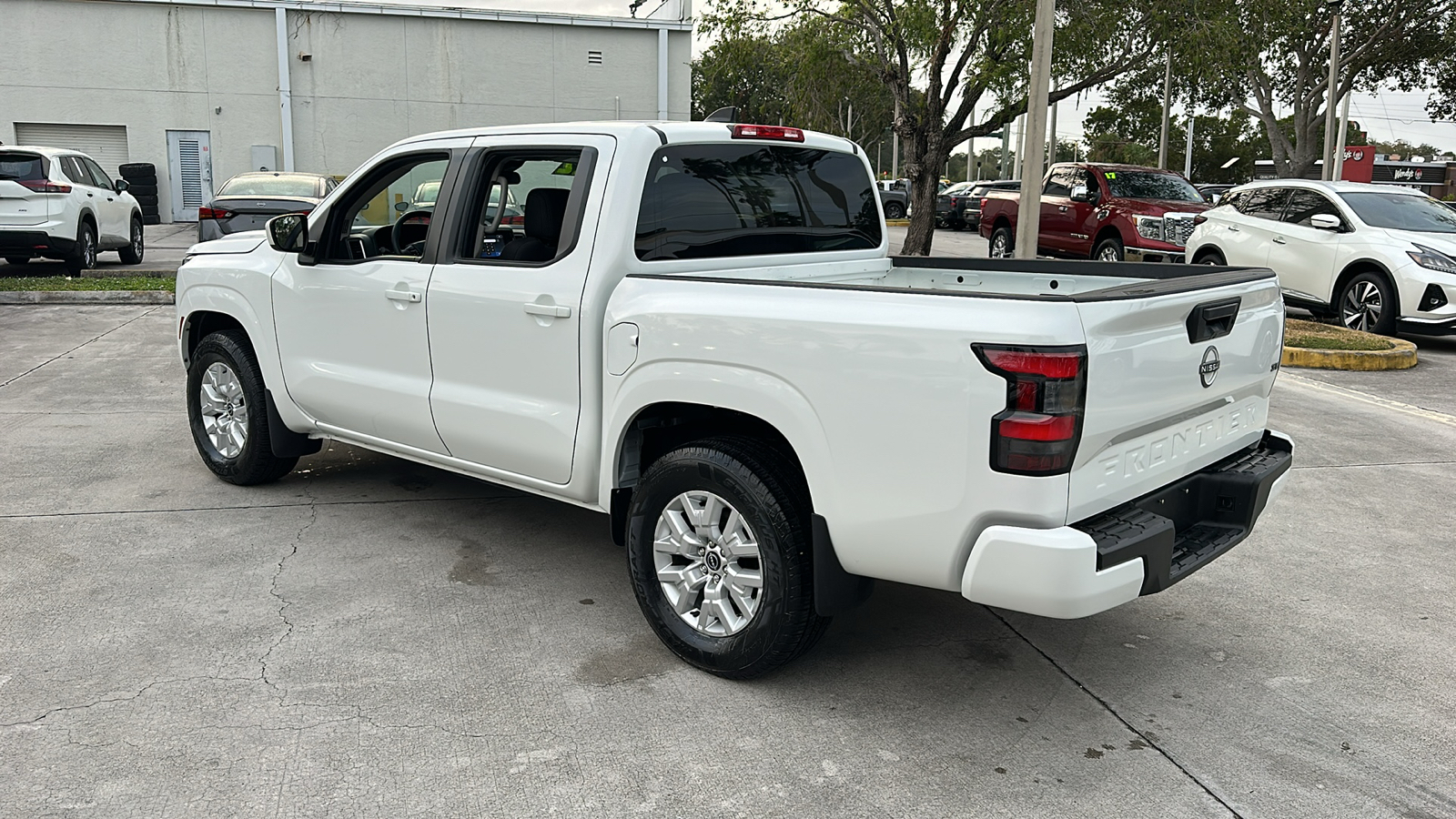 2022 Nissan Frontier SV 5