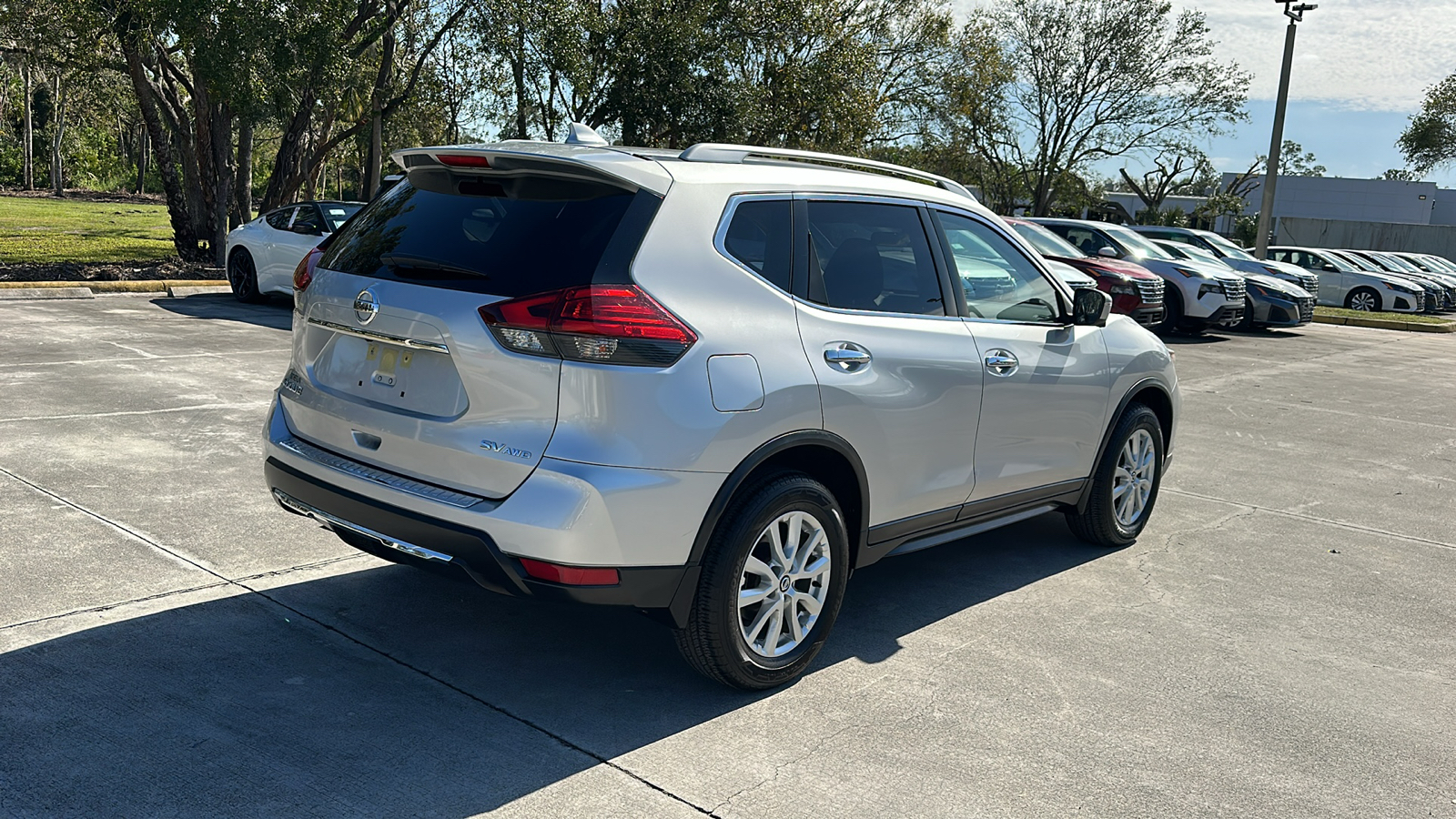 2017 Nissan Rogue SV 7