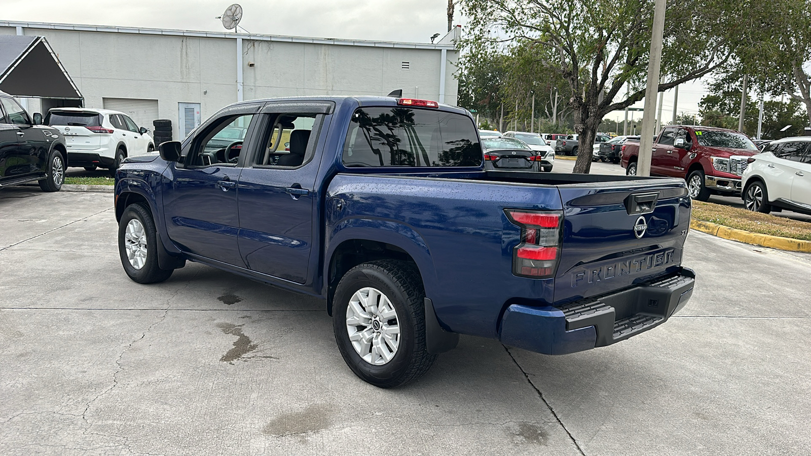 2022 Nissan Frontier SV 5