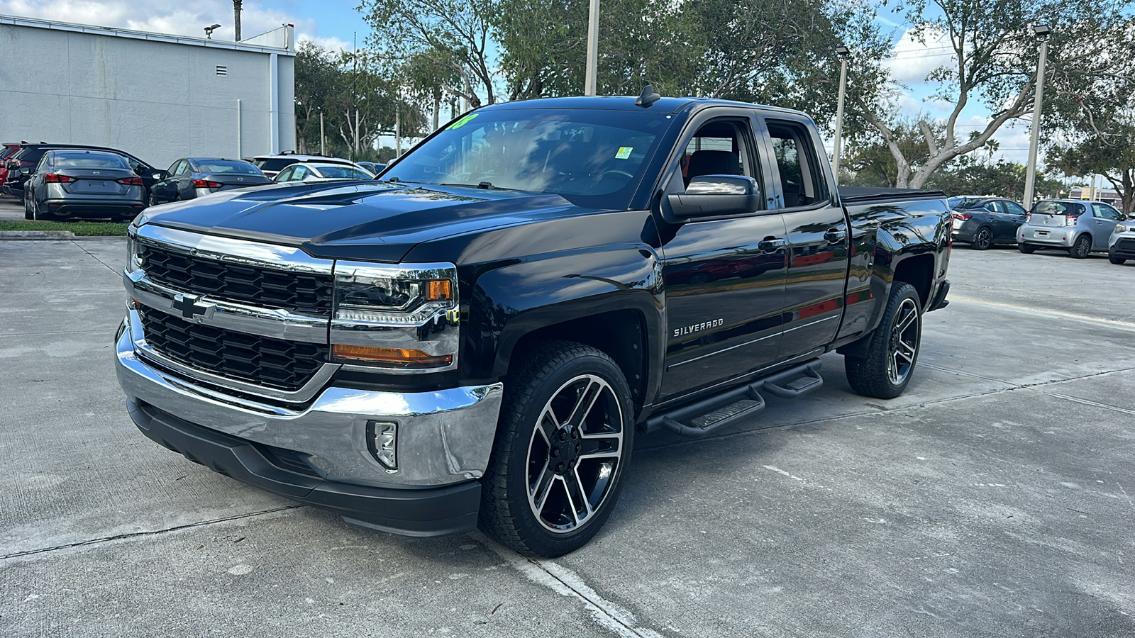 2018 Chevrolet Silverado 1500 LT 3