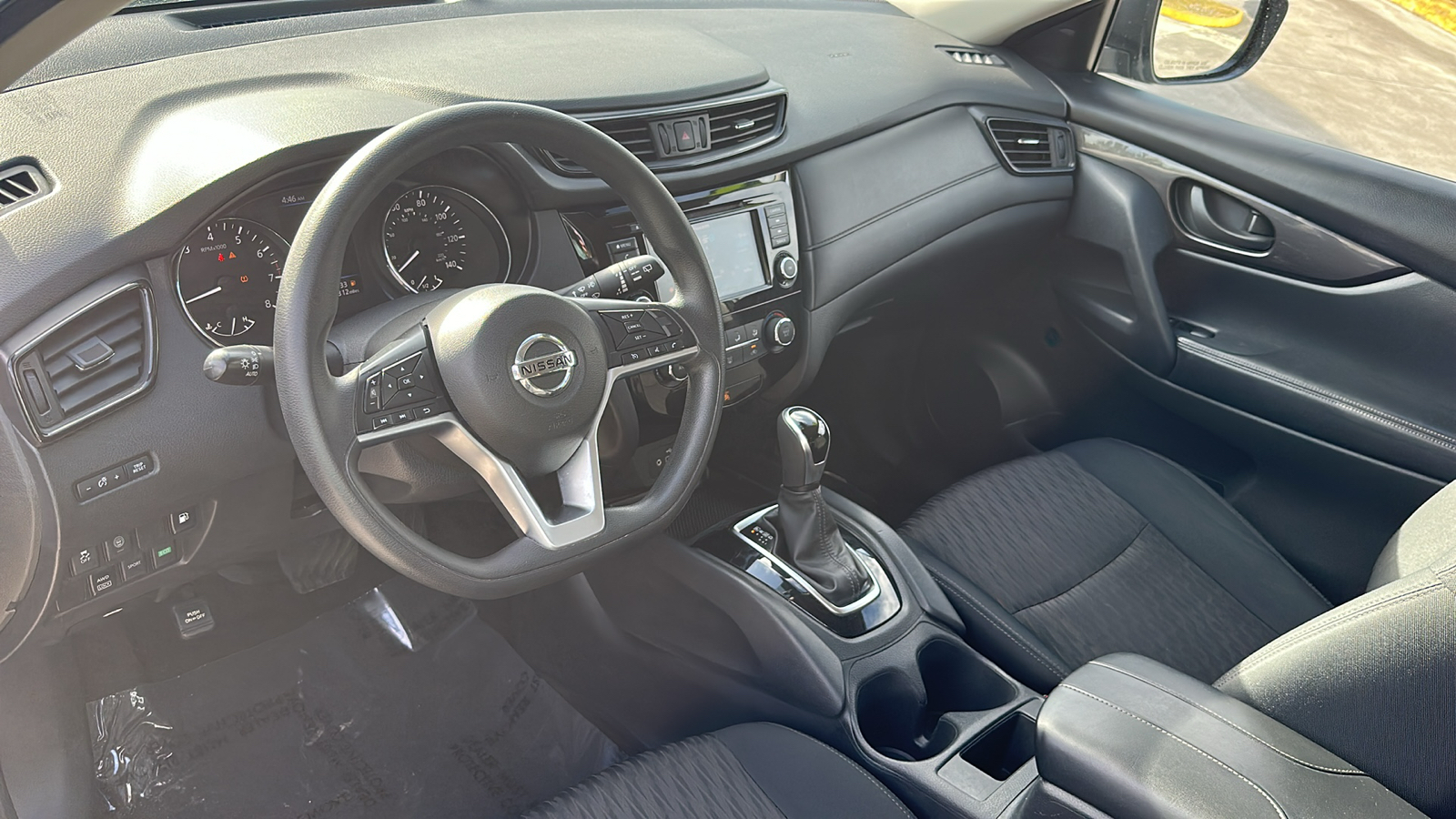 2019 Nissan Rogue S 12