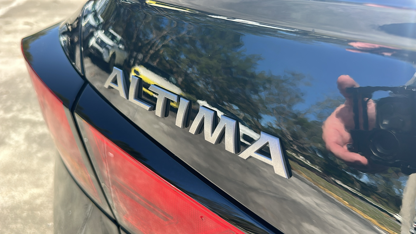 2023 Nissan Altima 2.5 SV 9