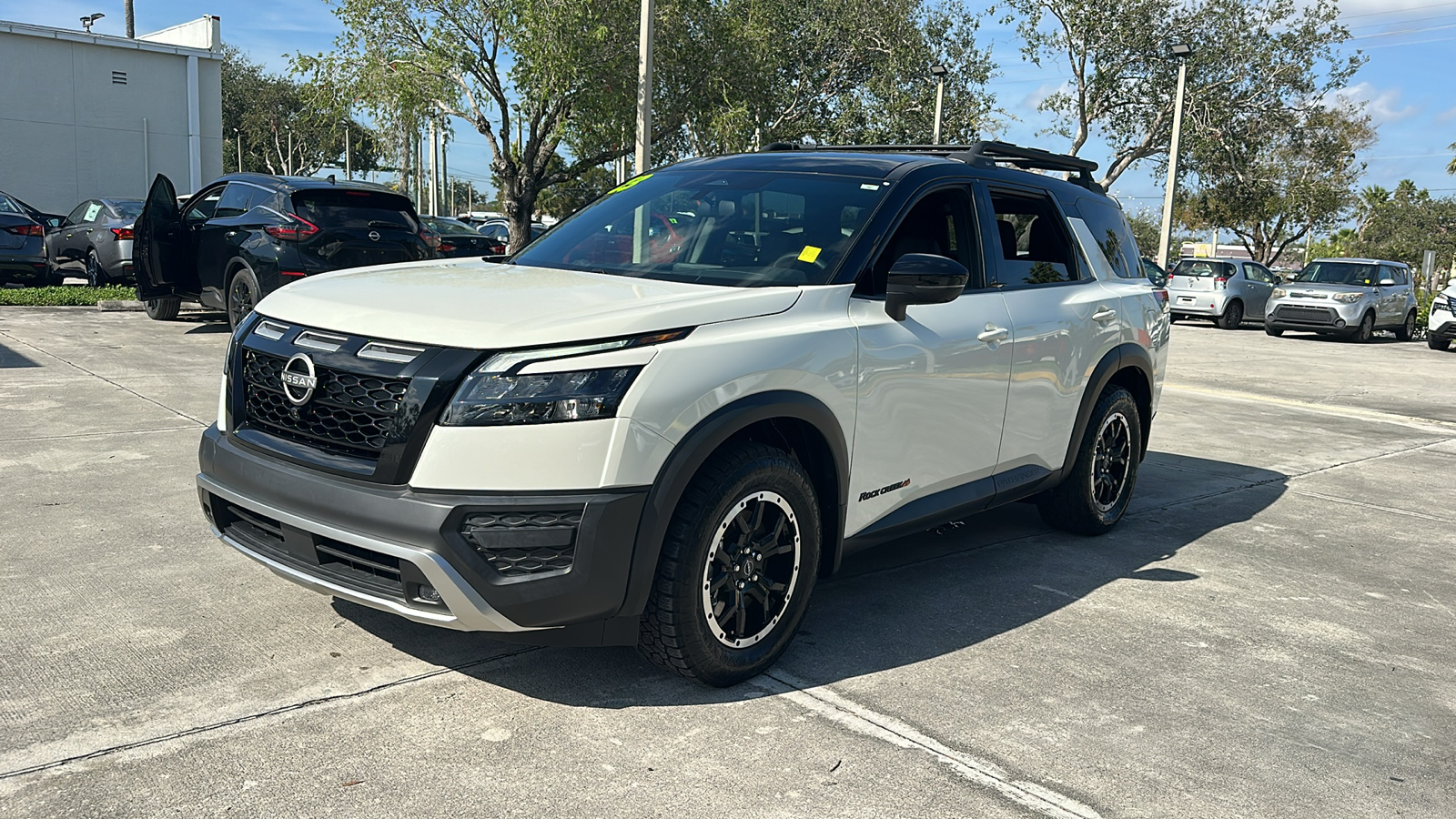 2023 Nissan Pathfinder Rock Creek 3