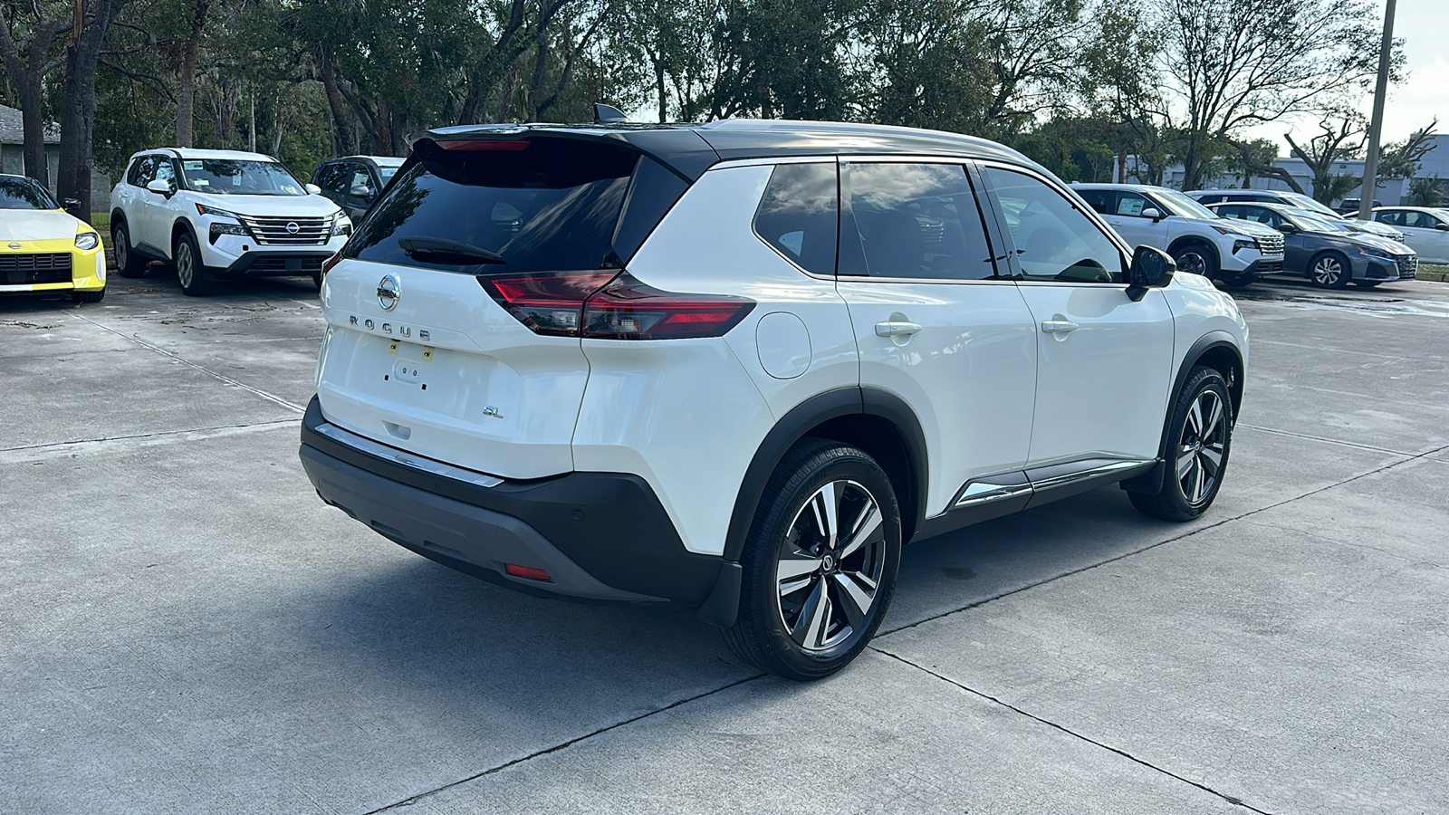 2021 Nissan Rogue SL 7