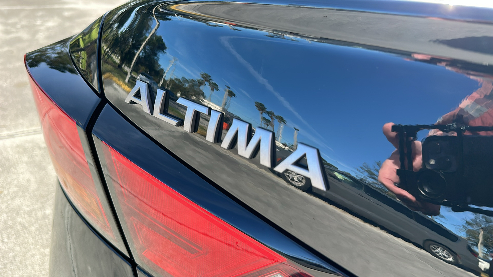 2023 Nissan Altima 2.5 S 9