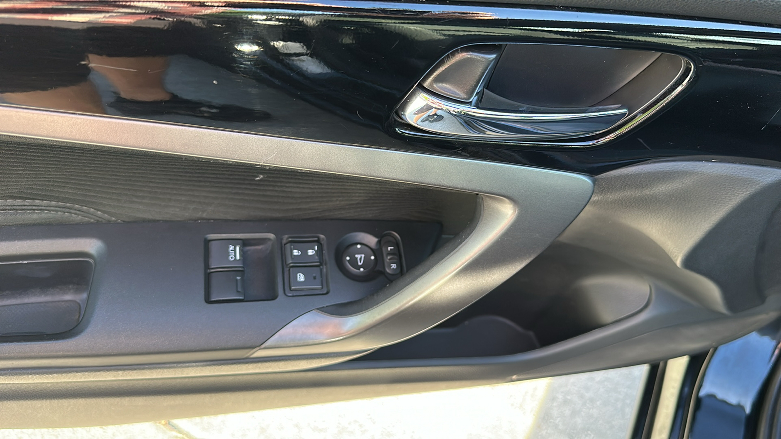 2017 Honda Accord Coupe LX-S 14