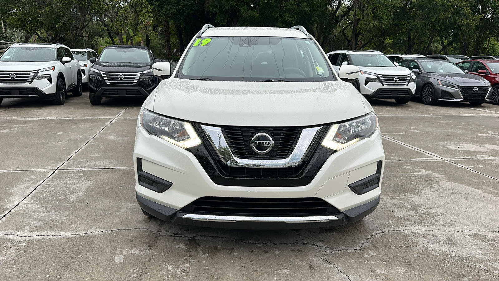 2019 Nissan Rogue SV Hybrid 2