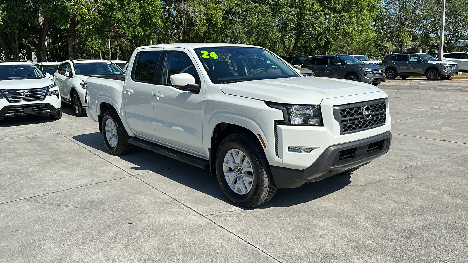 2024 Nissan Frontier SV 1