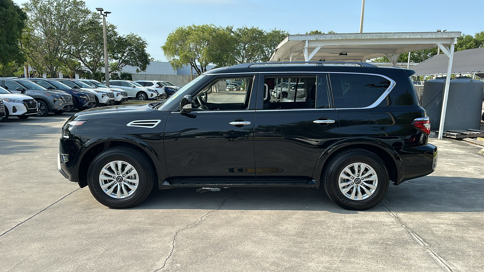 2023 Nissan Armada SV 5