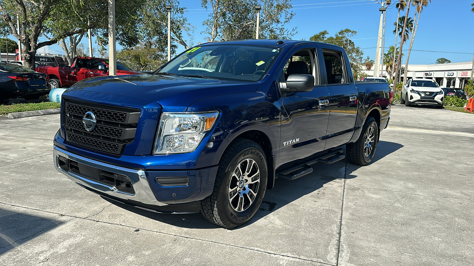 2021 Nissan Titan SV 3