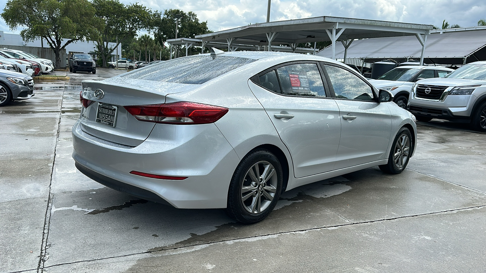 2017 Hyundai Elantra SE 8