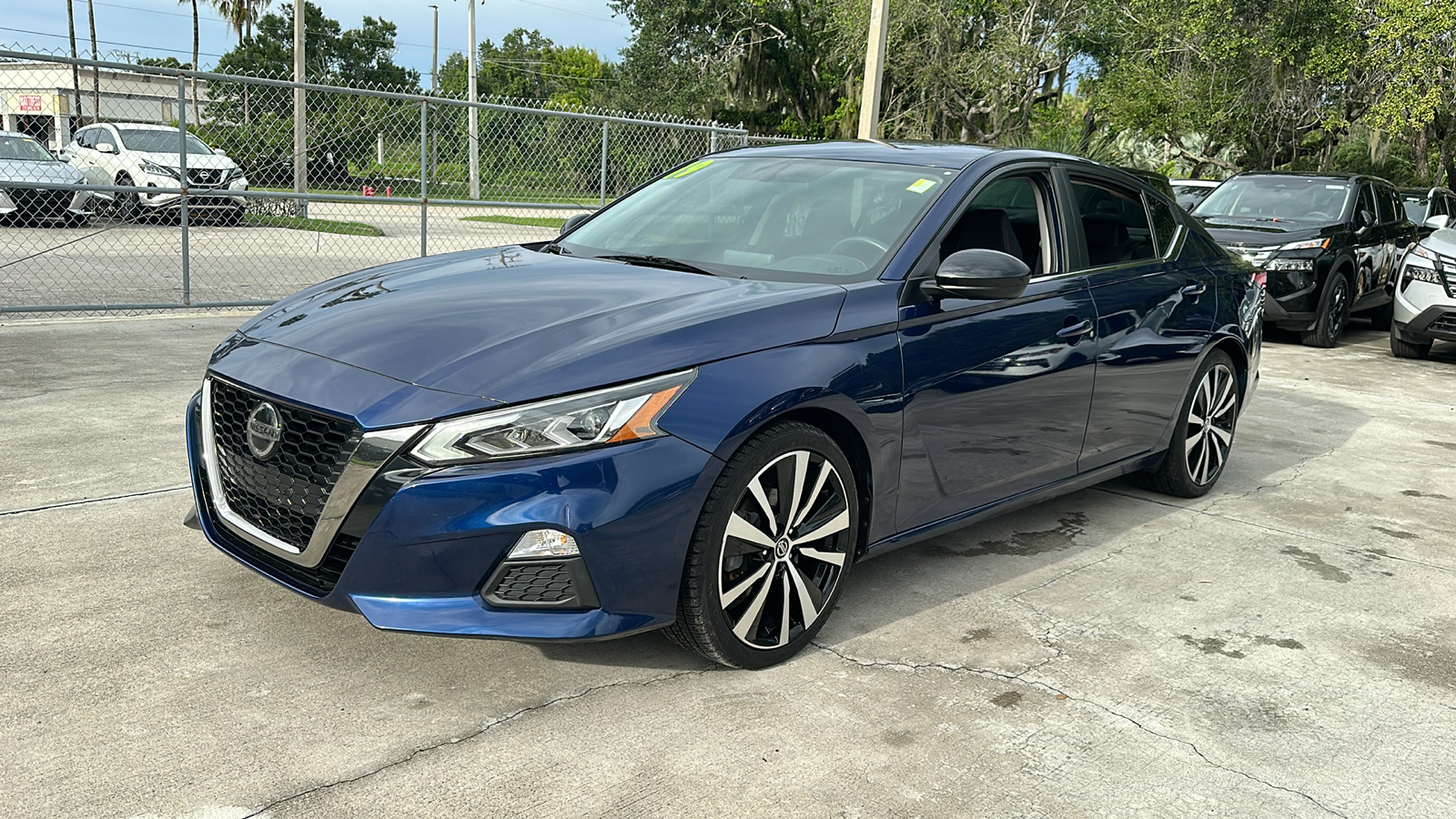 2019 Nissan Altima 2.5 SR 4