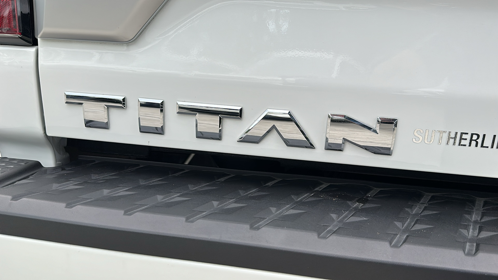 2023 Nissan Titan Platinum Reserve 10