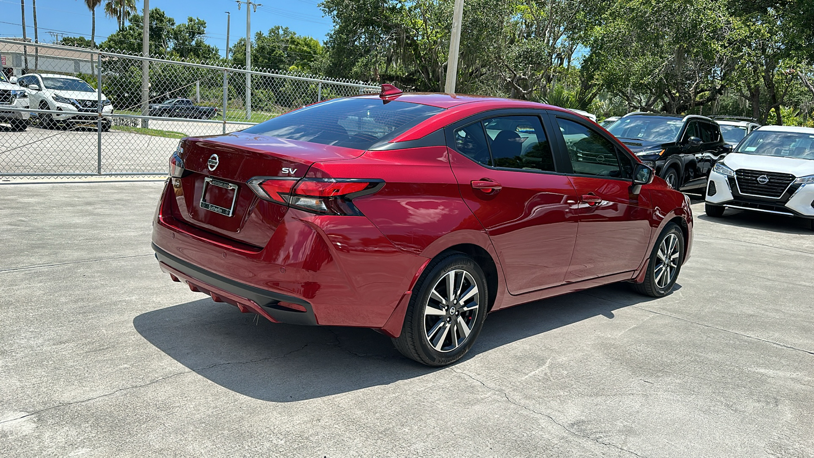 2022 Nissan Versa SV 8