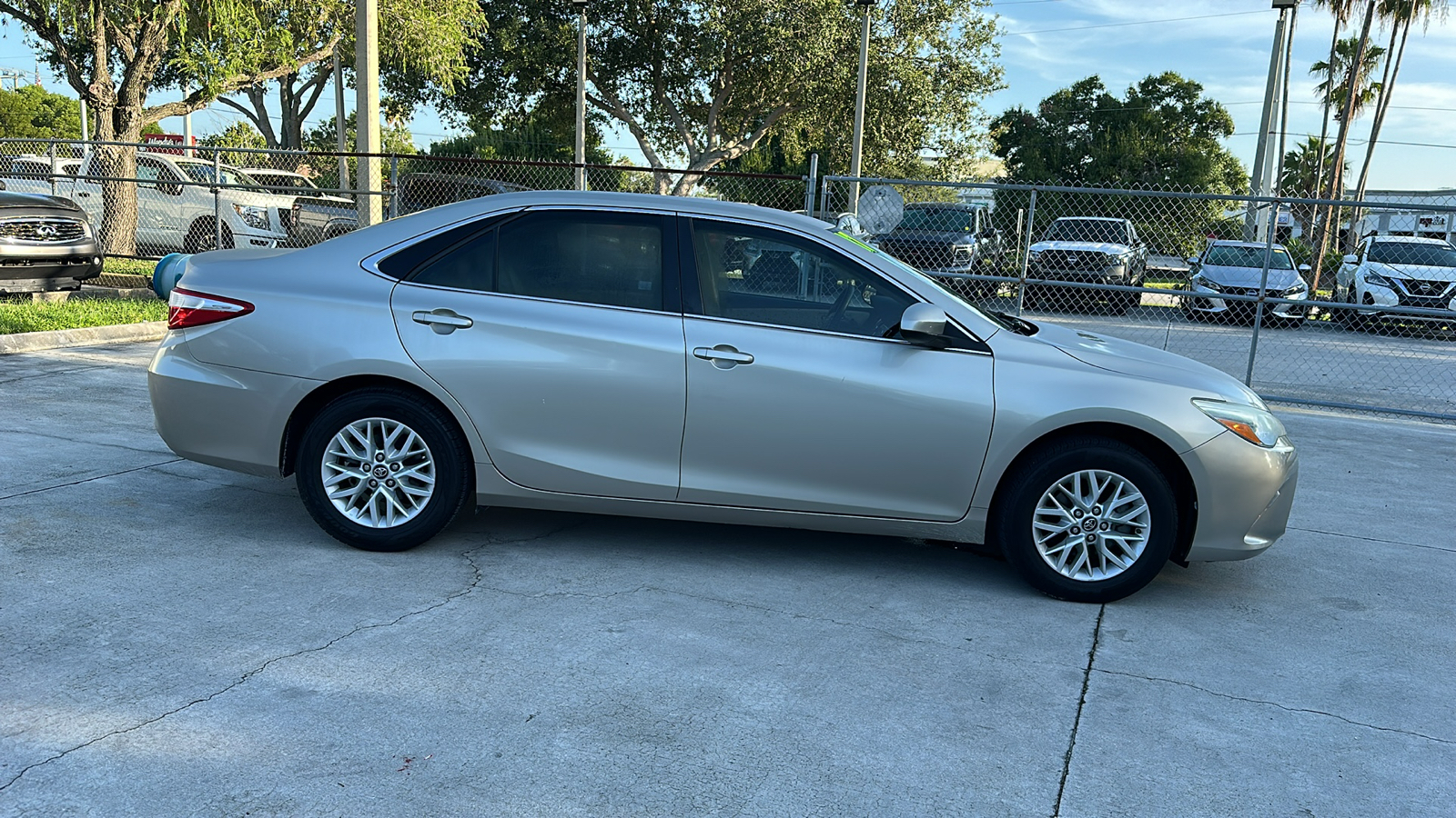 2017 Toyota Camry LE 9