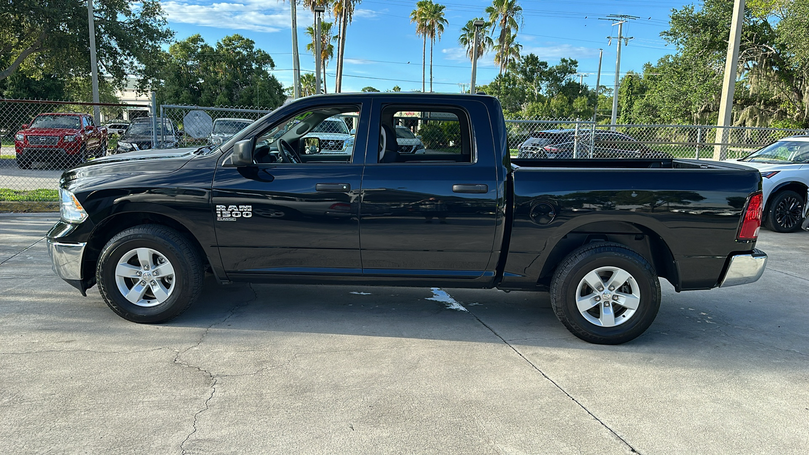 2022 Ram 1500 Classic SLT 5