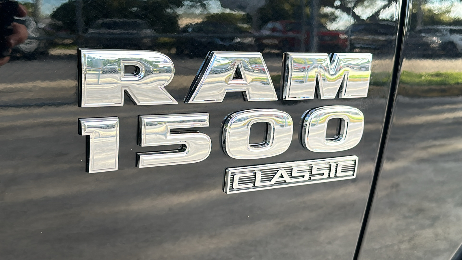 2022 Ram 1500 Classic SLT 10