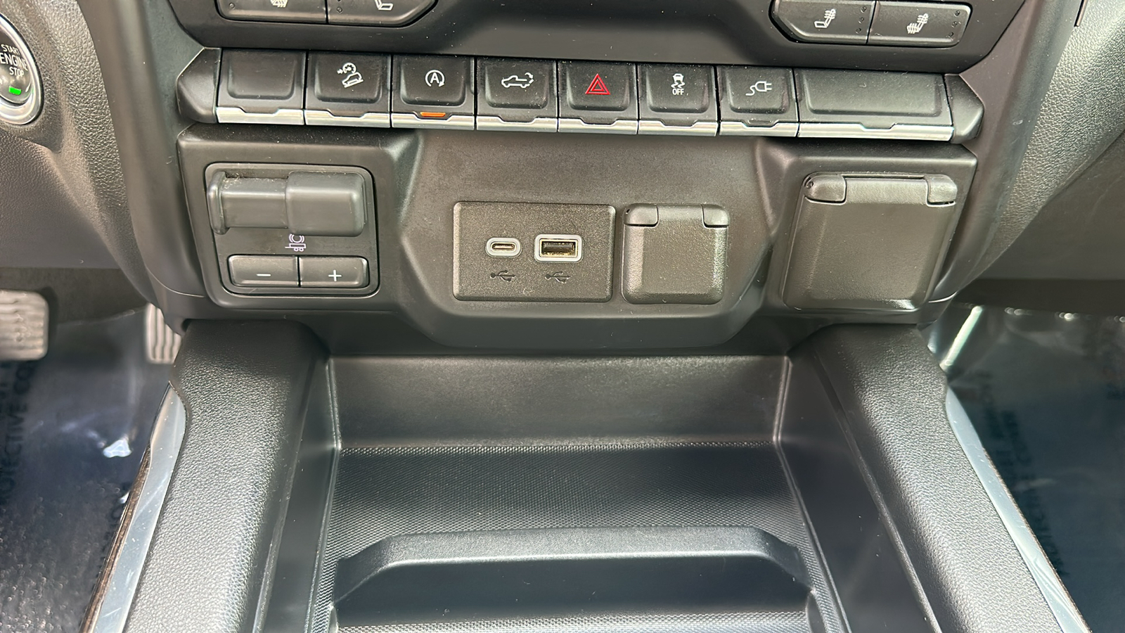 2019 Chevrolet Silverado 1500 RST 29