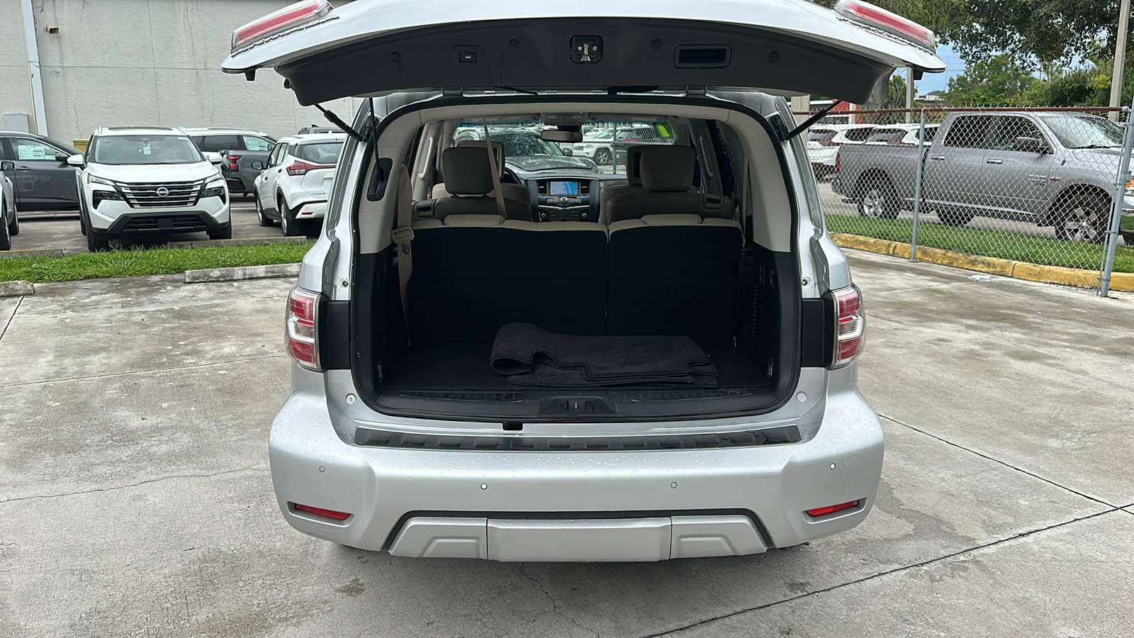 2017 Nissan Armada Platinum 35