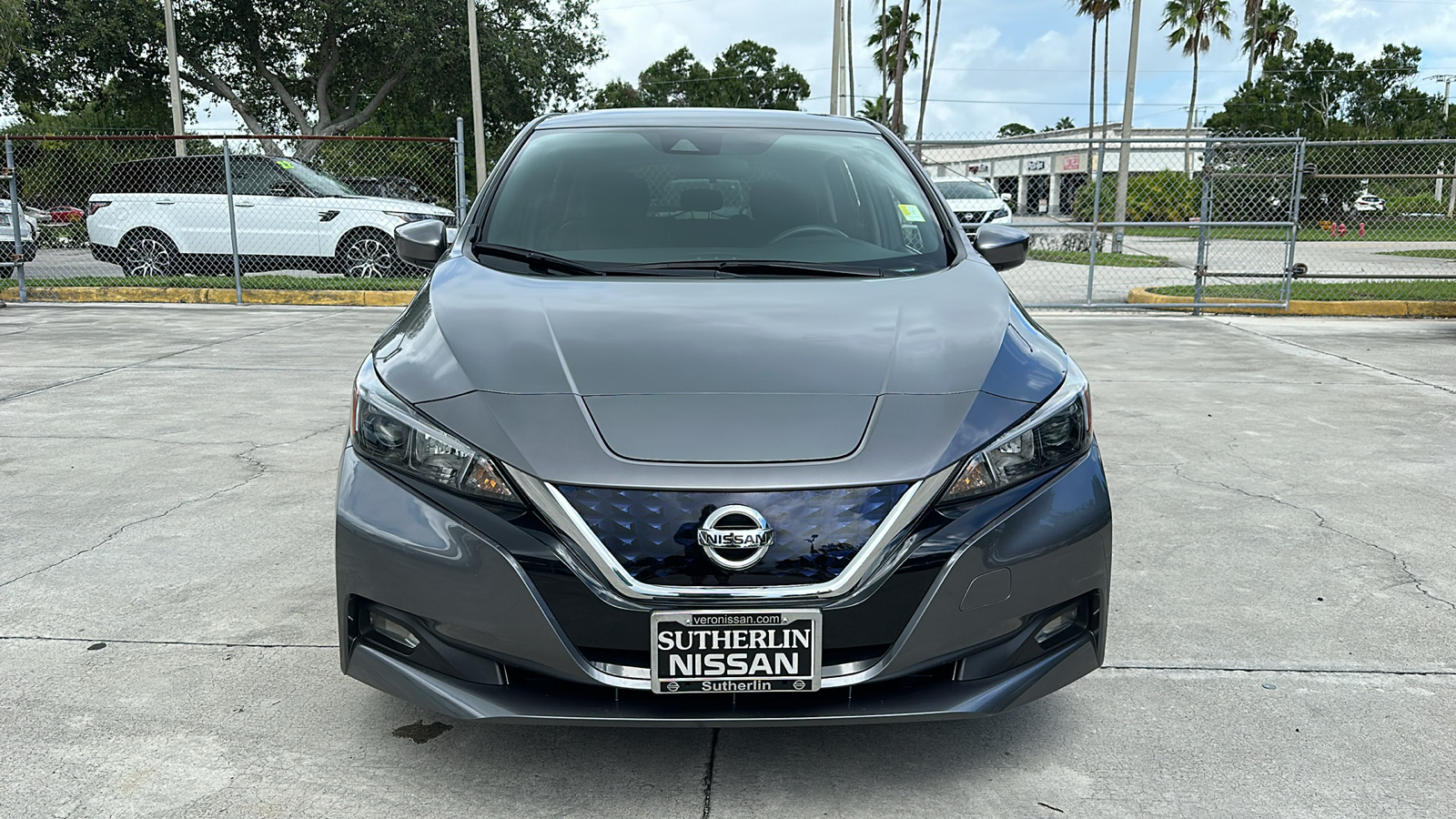 2022 Nissan LEAF SV 2