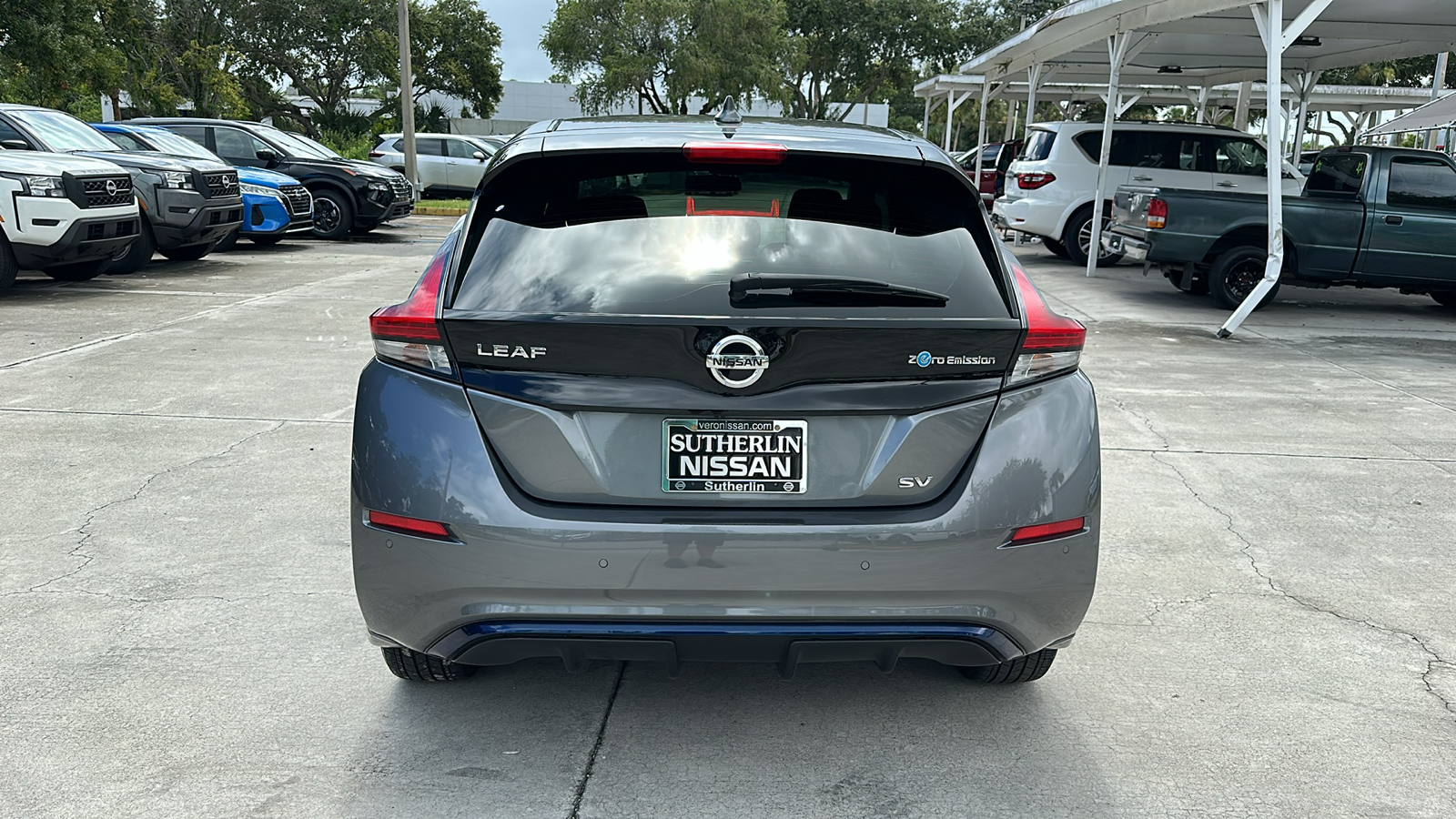 2022 Nissan LEAF SV 7