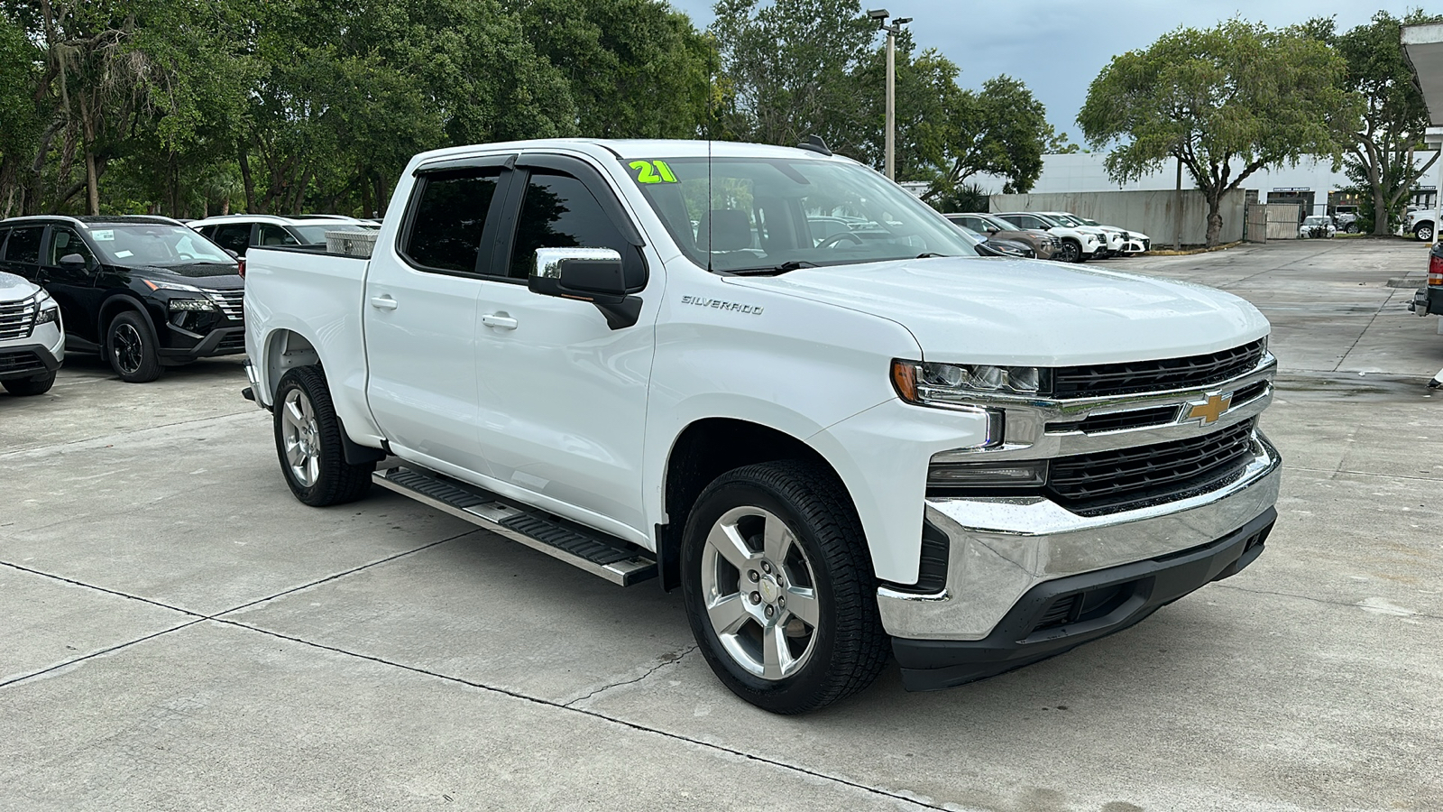 2021 Chevrolet Silverado 1500 LT 1