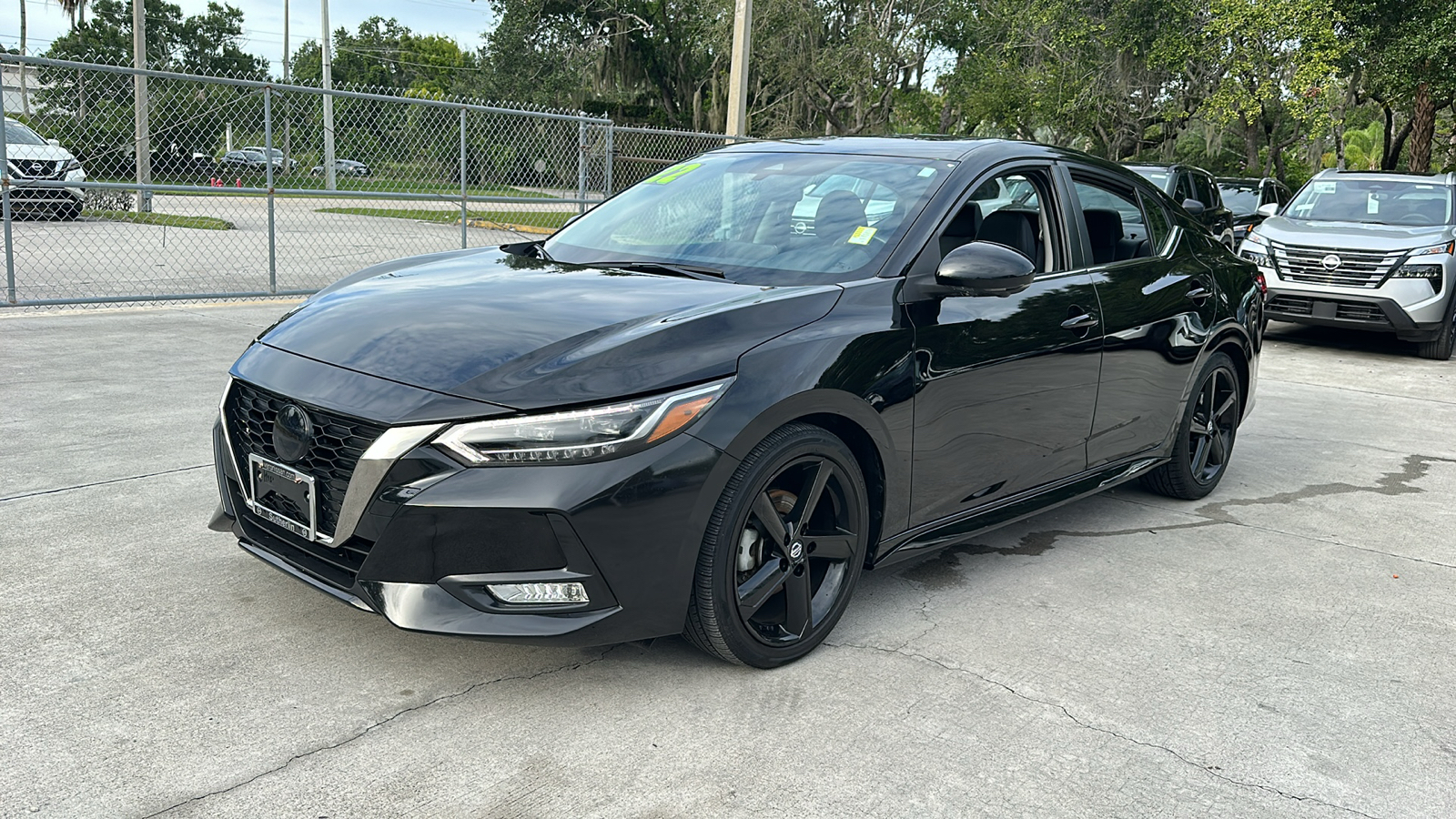 2022 Nissan Sentra SR 4