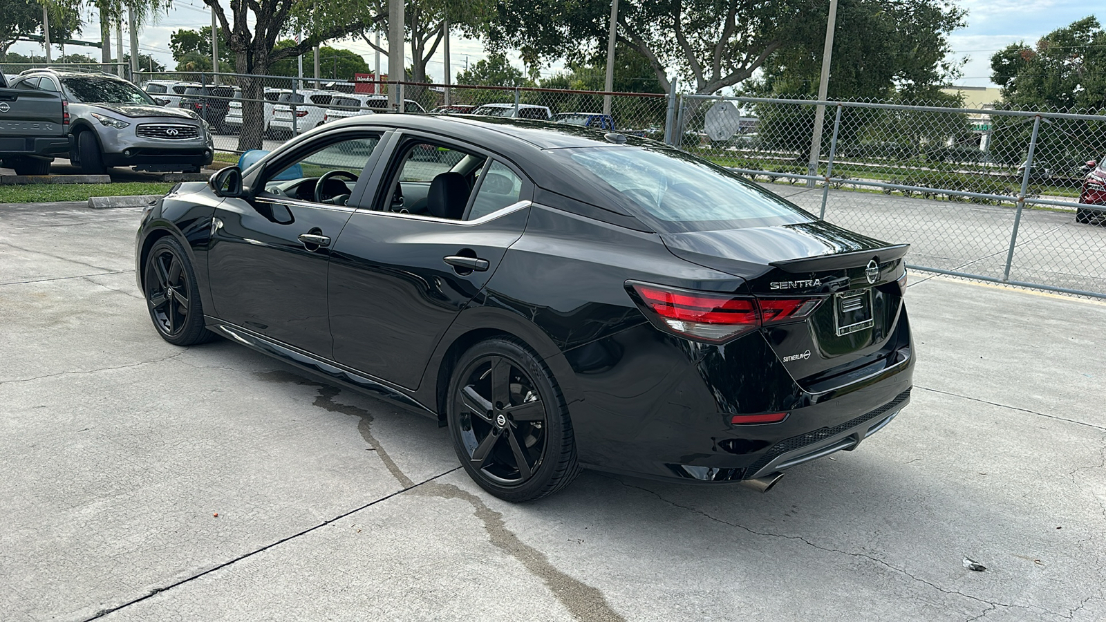 2022 Nissan Sentra SR 6