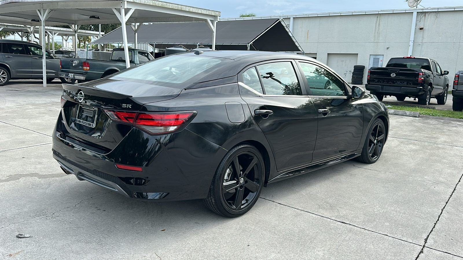 2022 Nissan Sentra SR 8