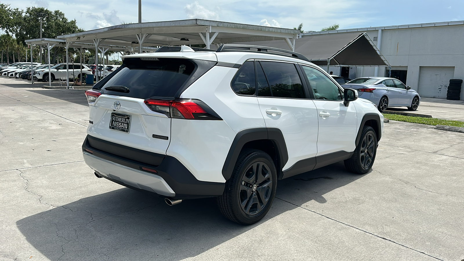 2023 Toyota RAV4 Adventure 8