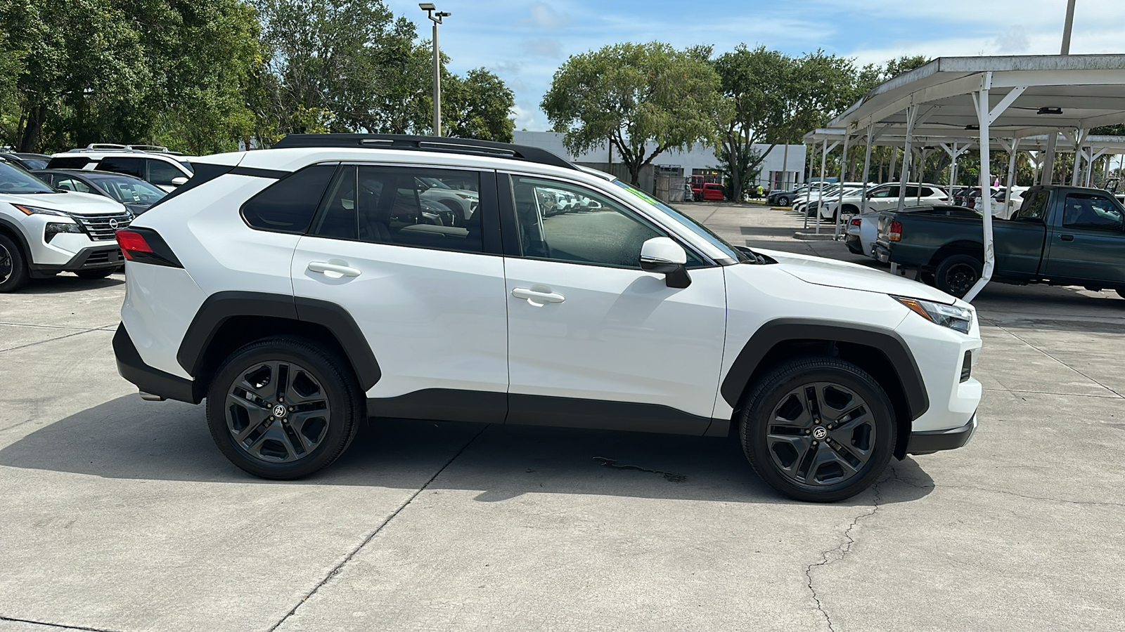 2023 Toyota RAV4 Adventure 9