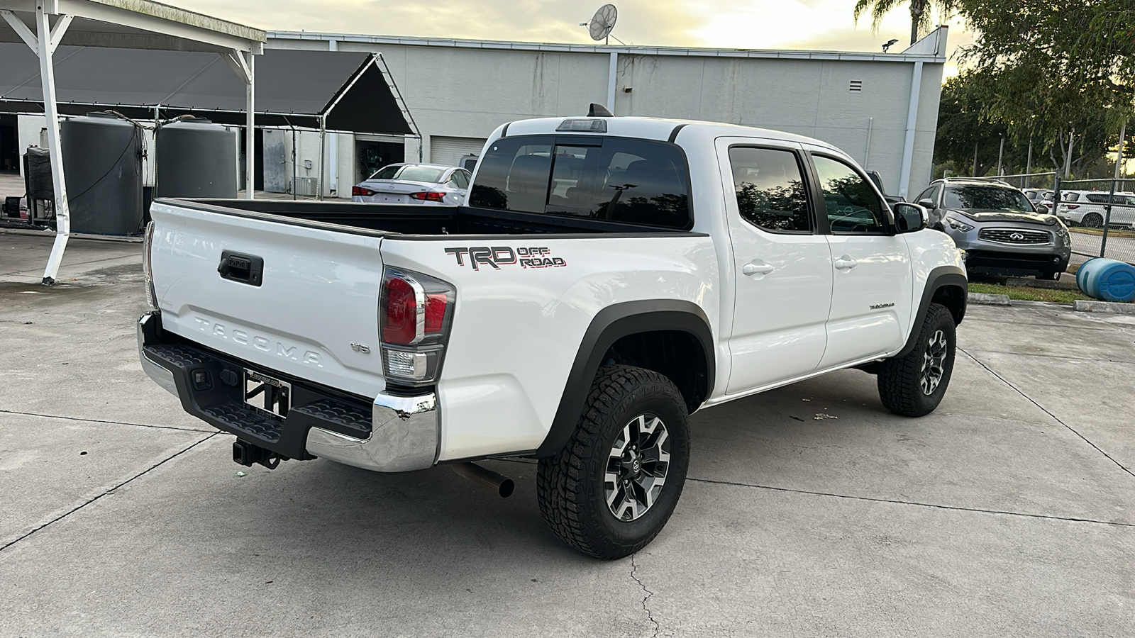 2022 Toyota Tacoma 2WD TRD Off-Road 8