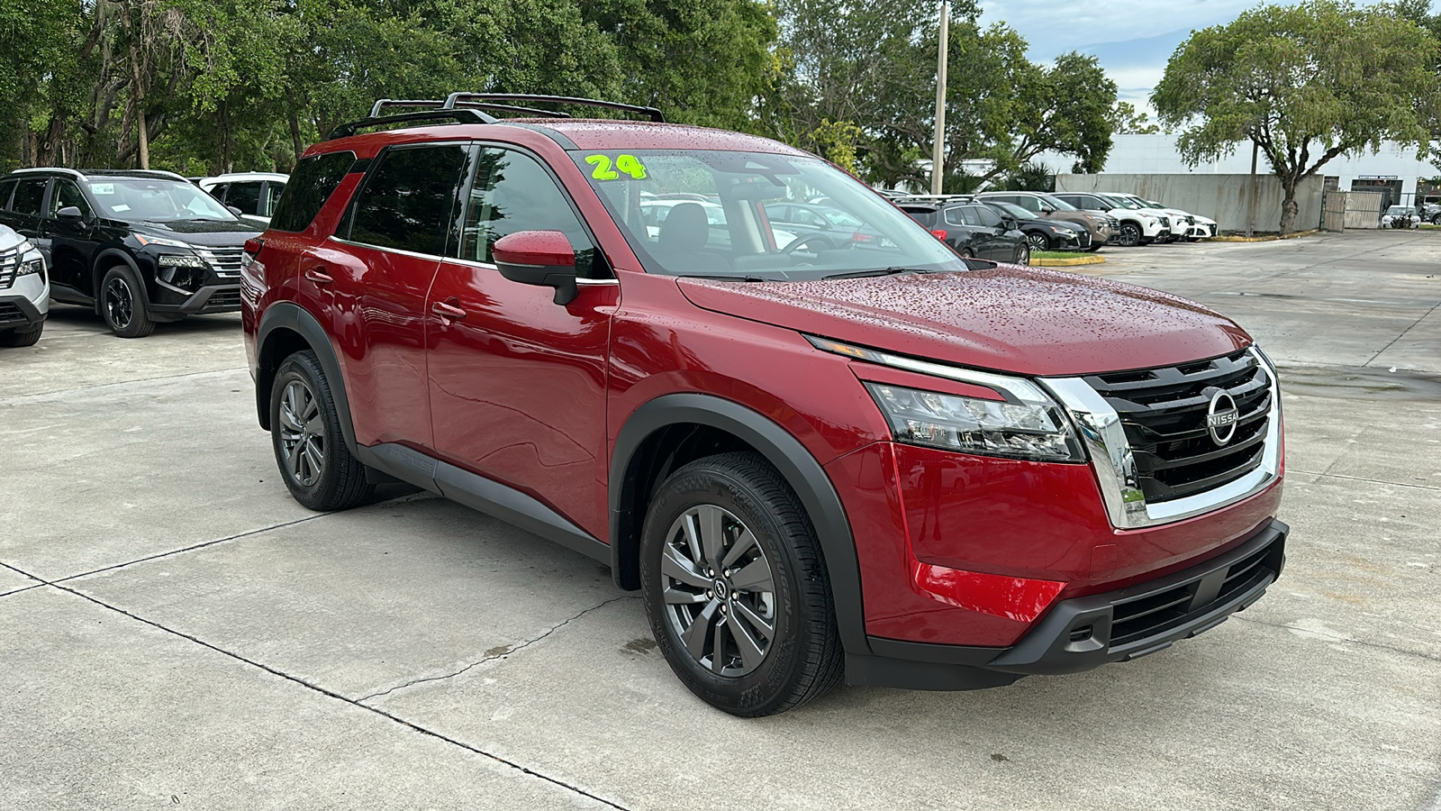 2024 Nissan Pathfinder SV 1