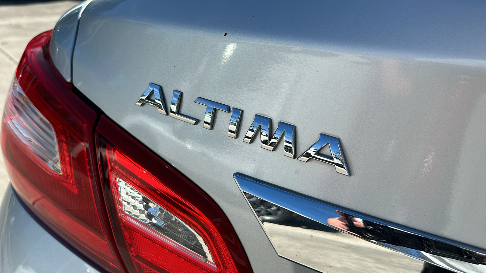 2017 Nissan Altima 2.5 S 9