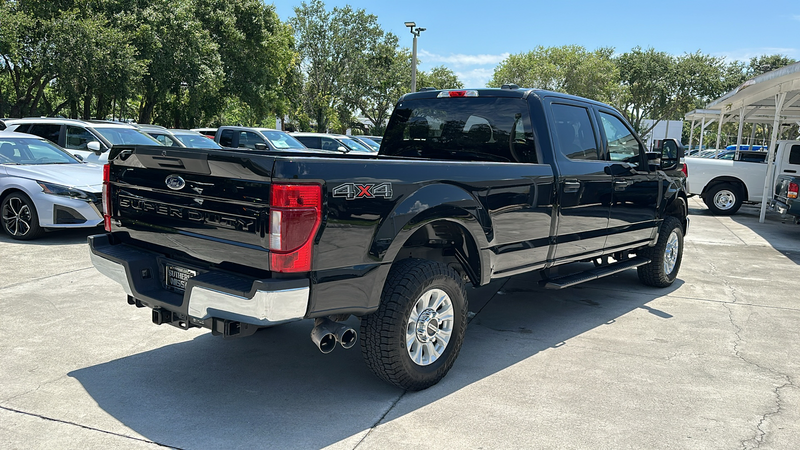 2022 Ford Super Duty F-250 SRW XLT 8