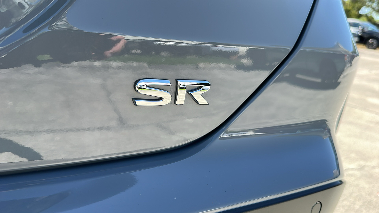 2022 Nissan Kicks SR 11