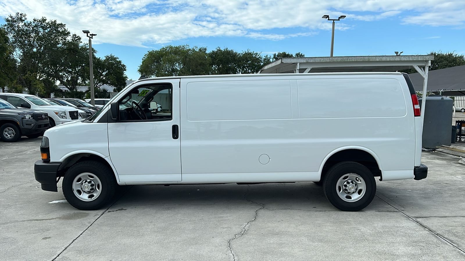 2023 Chevrolet Express Cargo Van Work Van 5