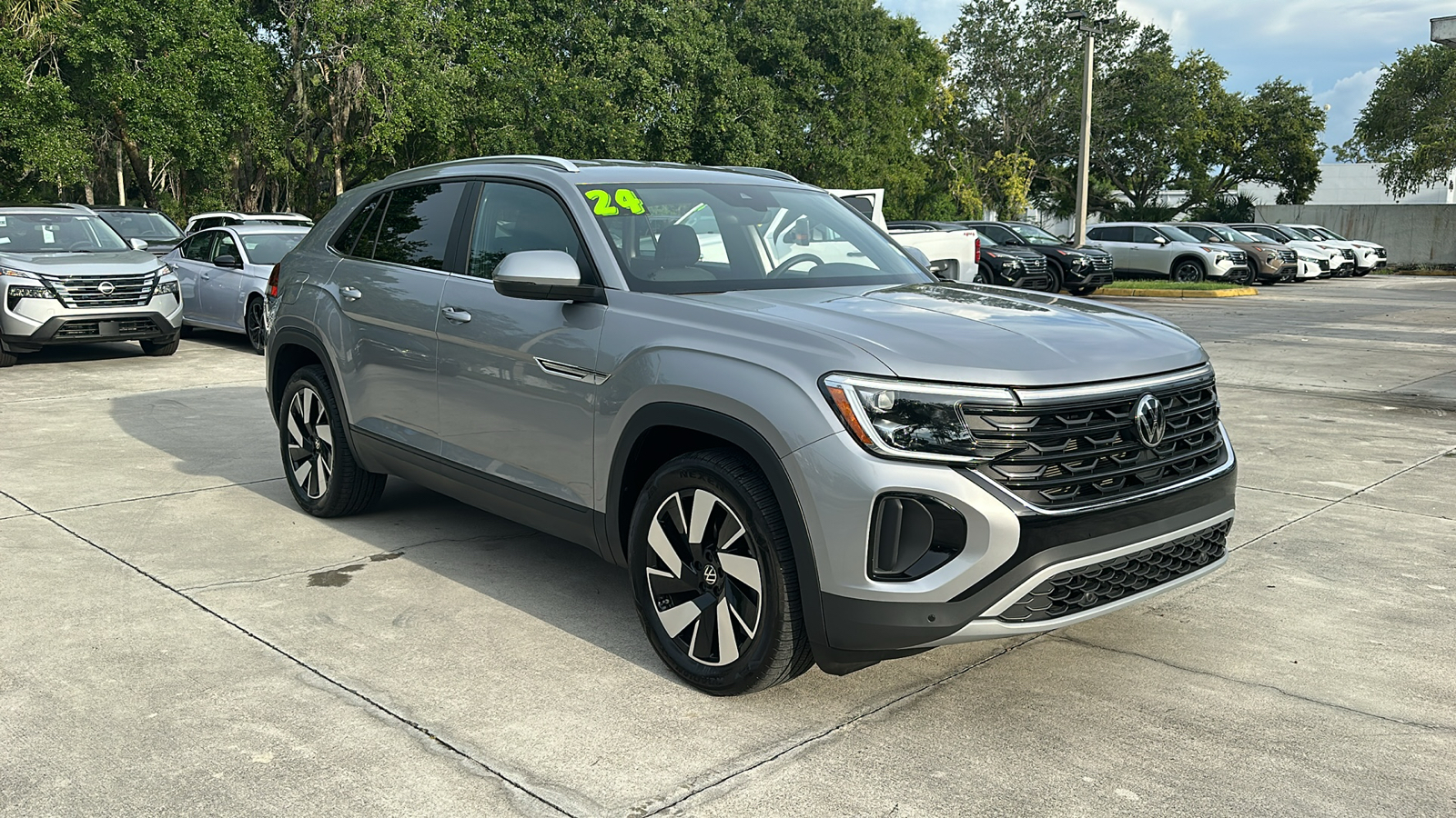 2024 Volkswagen Atlas Cross Sport 2.0T SE w/Technology 1