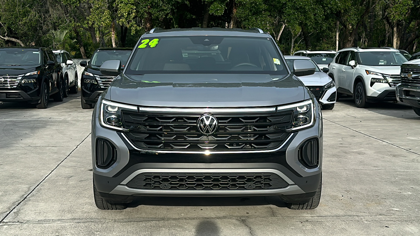 2024 Volkswagen Atlas Cross Sport 2.0T SE w/Technology 2