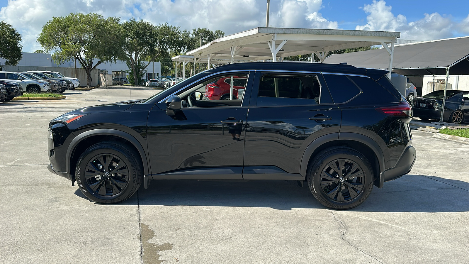 2023 Nissan Rogue SV 5