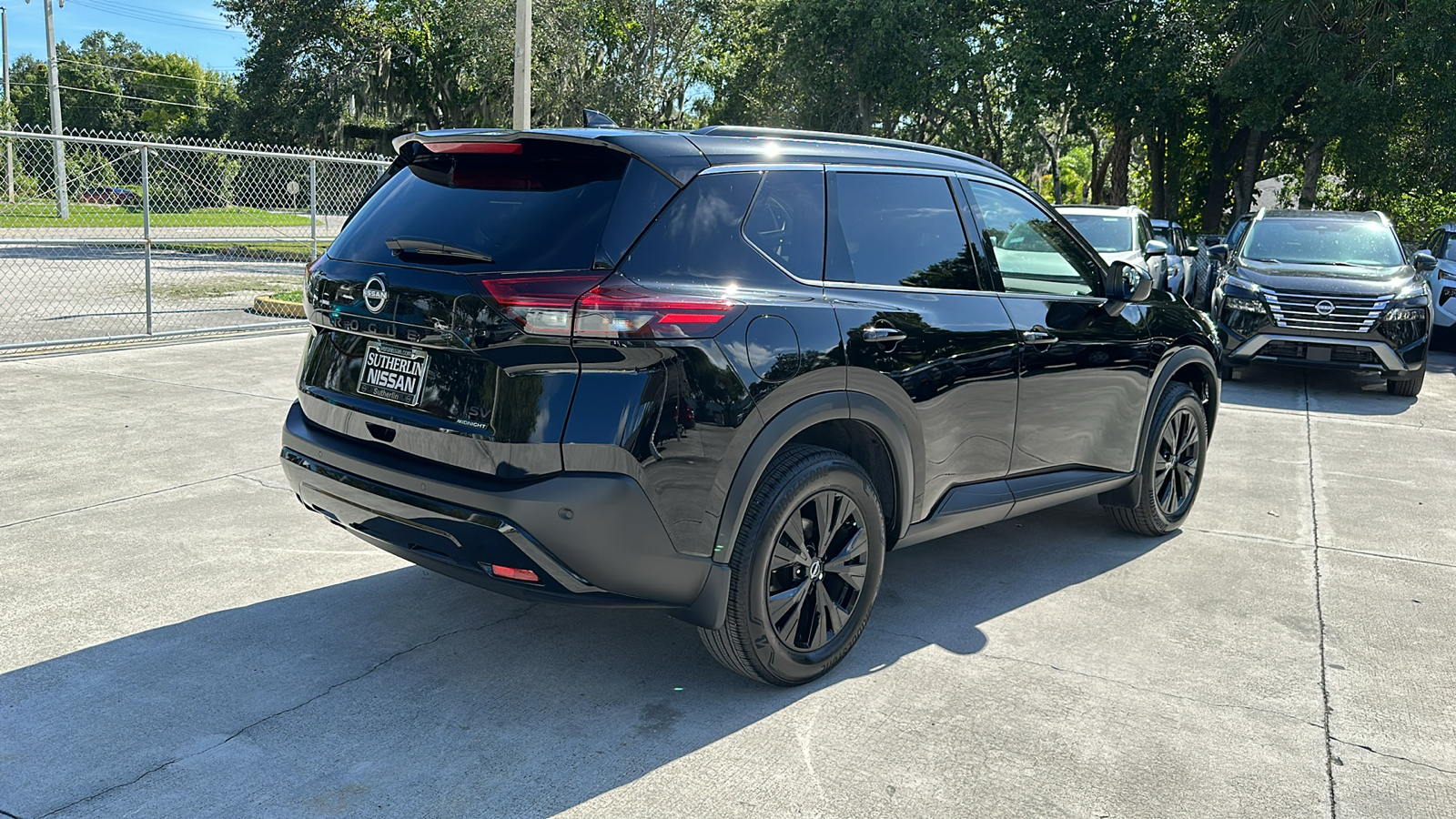 2023 Nissan Rogue SV 8